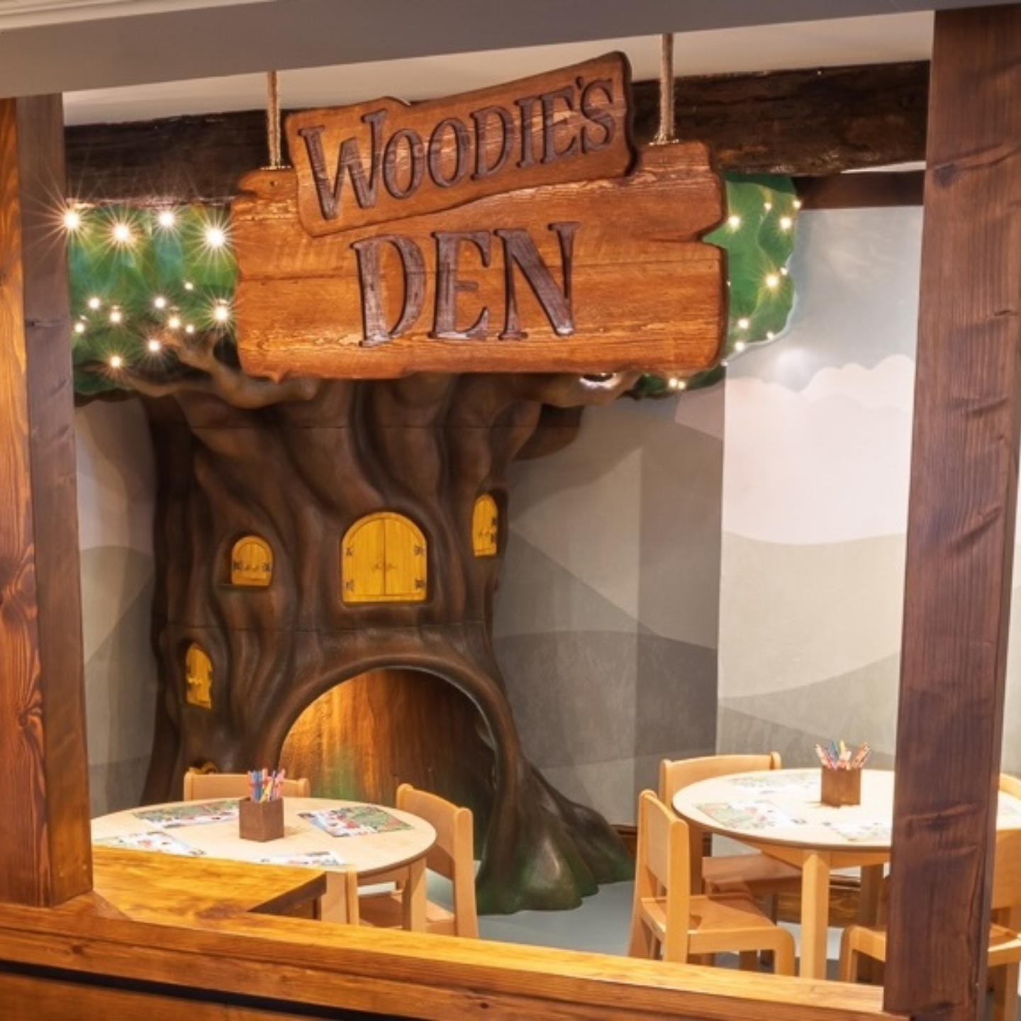 Woodie's Den... Play that never ends!